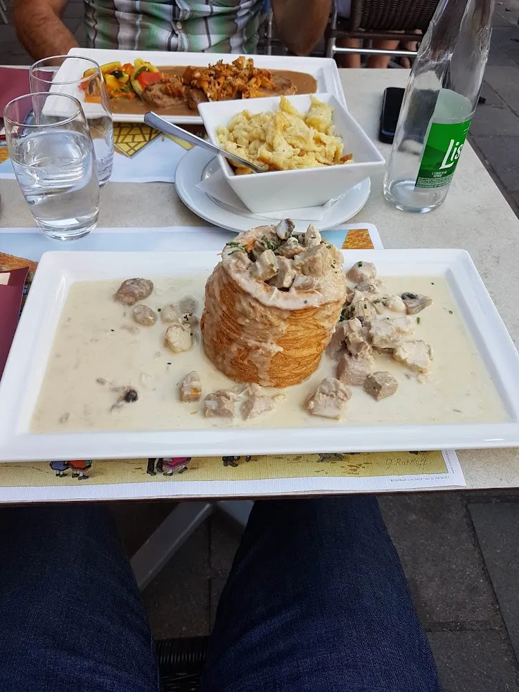 Bouchée À la Reine